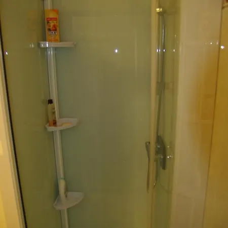 Maison Hyper-centre De Luchon בית נופש