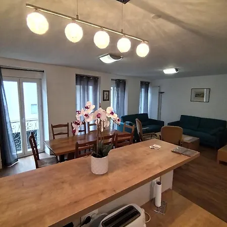 בית נופש Maison Hyper-centre De Luchon Bagnères-de-Luchon